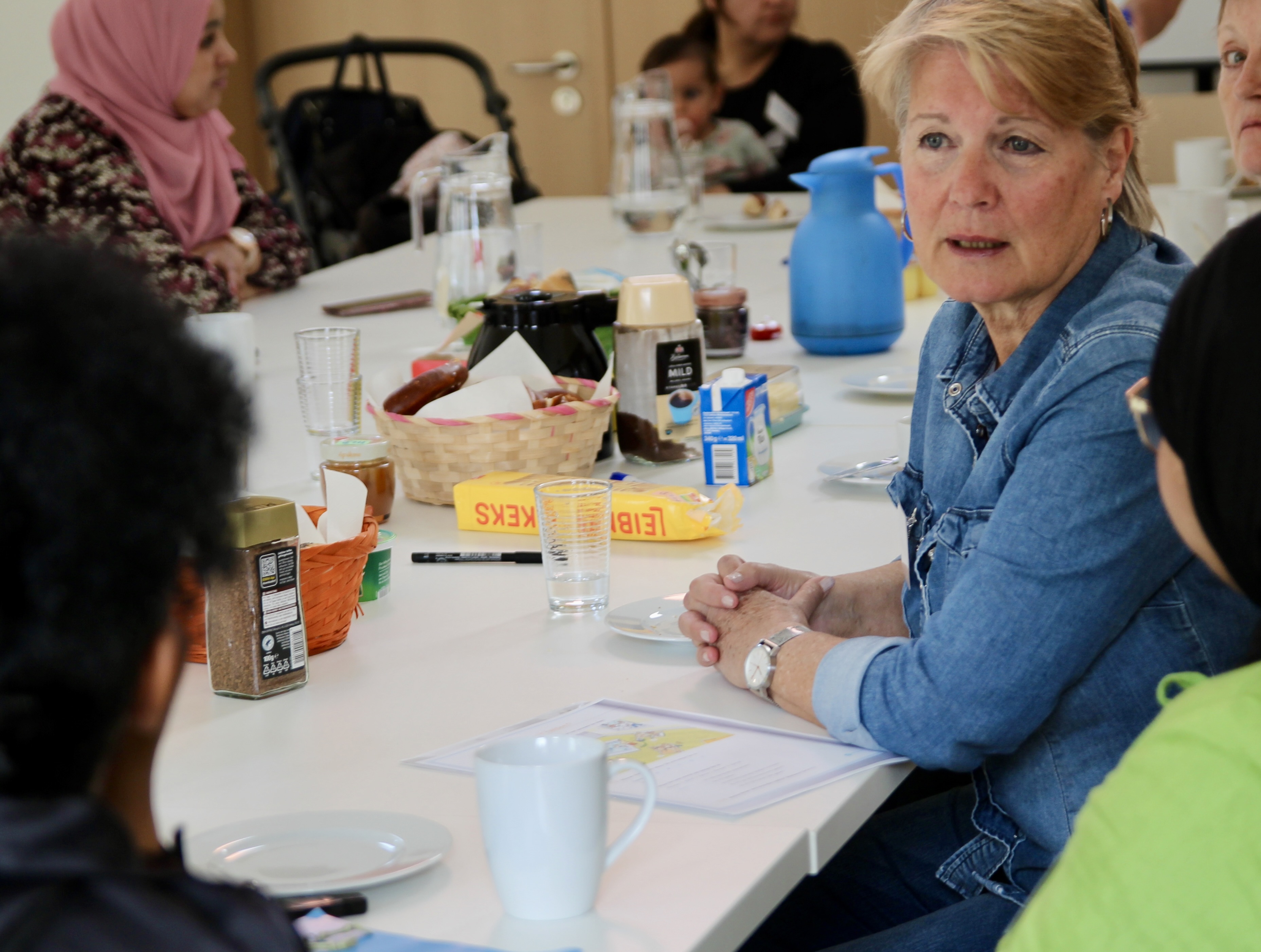 Die Gruppen treffen sich einmal in der Woche für zwei Stunden.