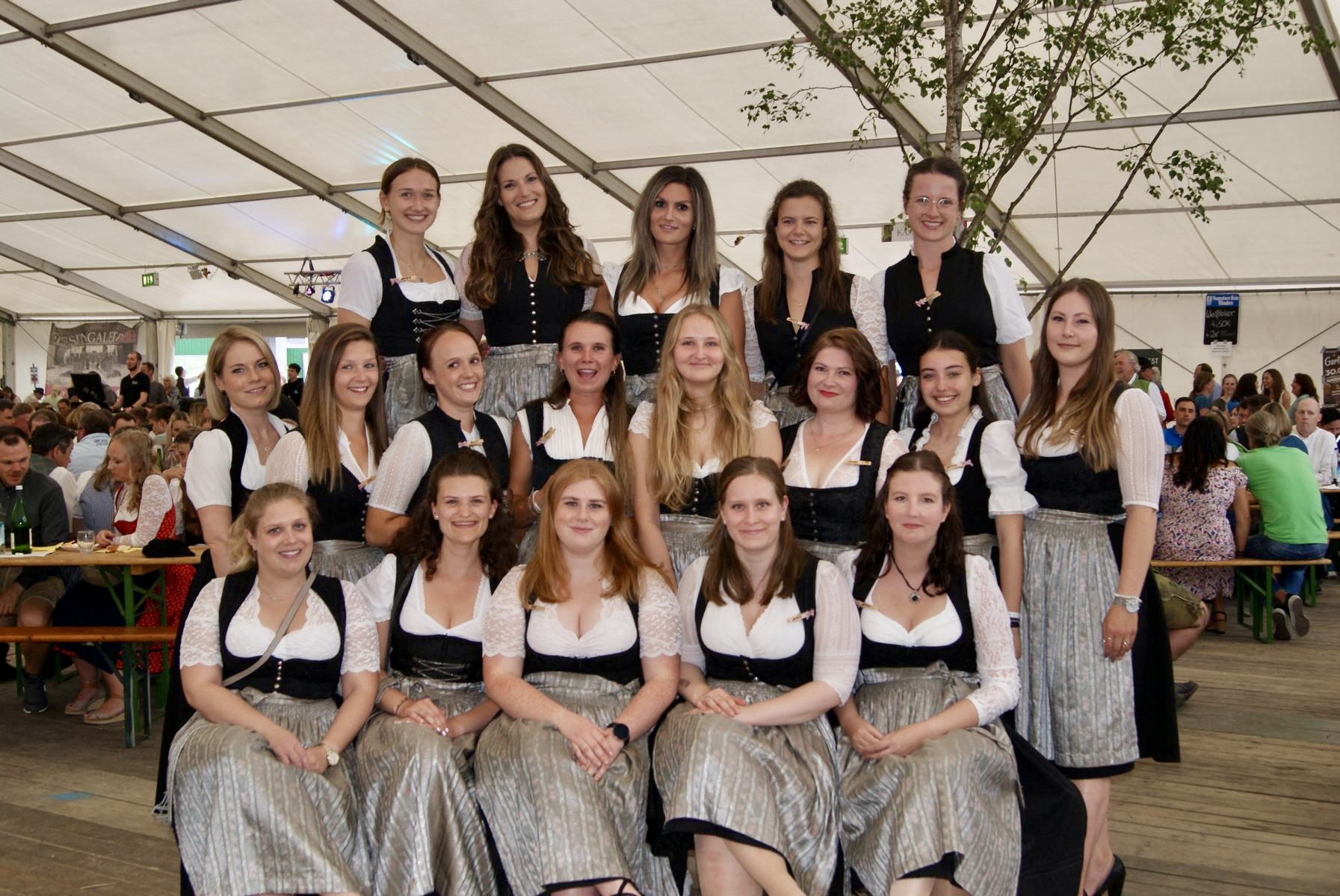 Zu Gast beim Weinfest: der Madlverein