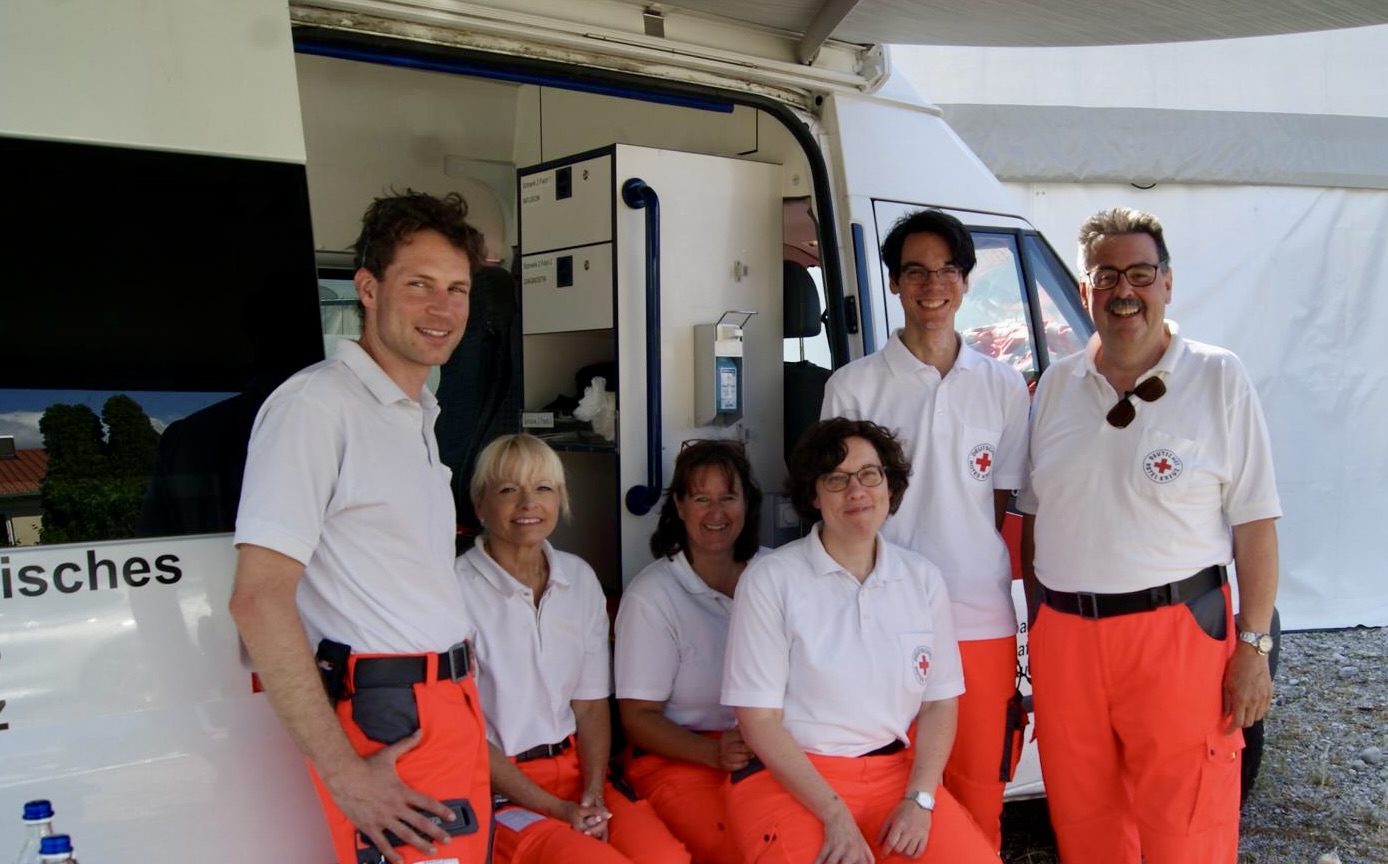 Helfer im Hintergrund, die für den Fall des Falles bereitstanden – sie wurden zum Glück kaum gebraucht.