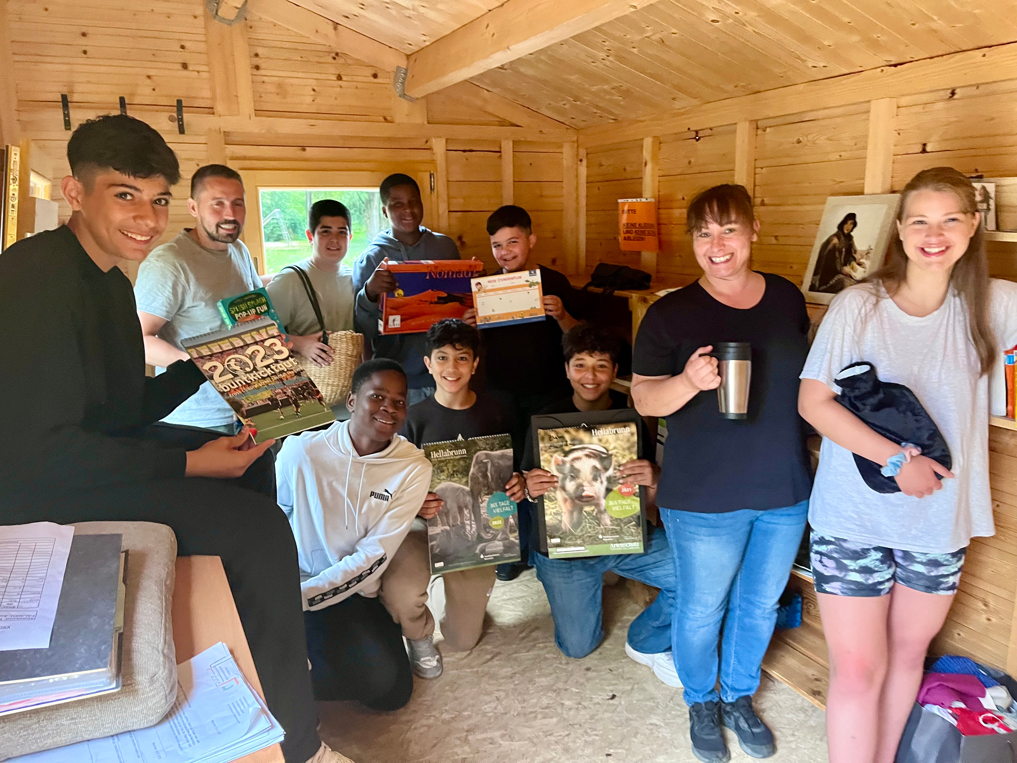 Viel Platz für die Alltagsdinge: die Schulfamilie wünscht sich noch mehr Leute, die das Tauschhaus nutzen.