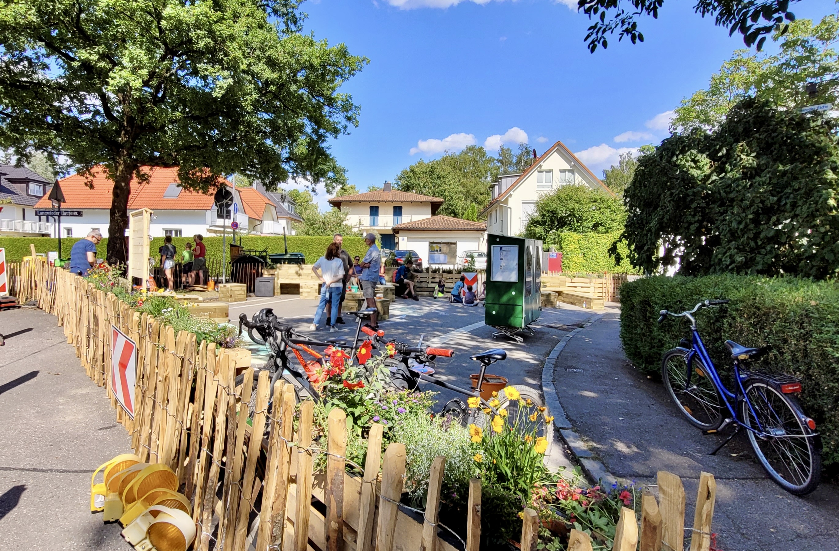 Angeregte Unterhaltungen auf der Ranertinsel.