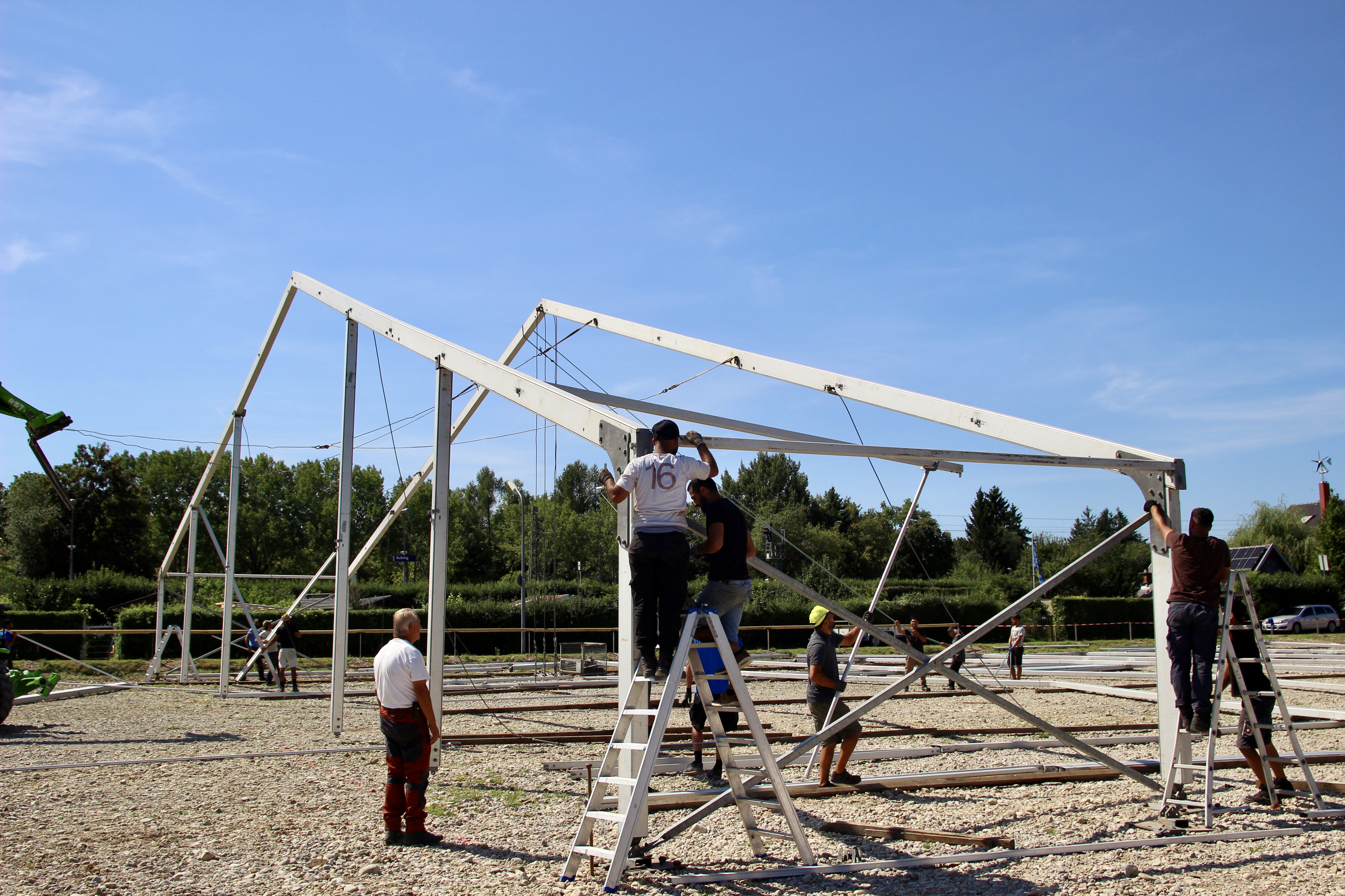 … damit am Ende alles passt, wenn die LBK kommt, um den „fliegenden Bau“ abzunehmen.