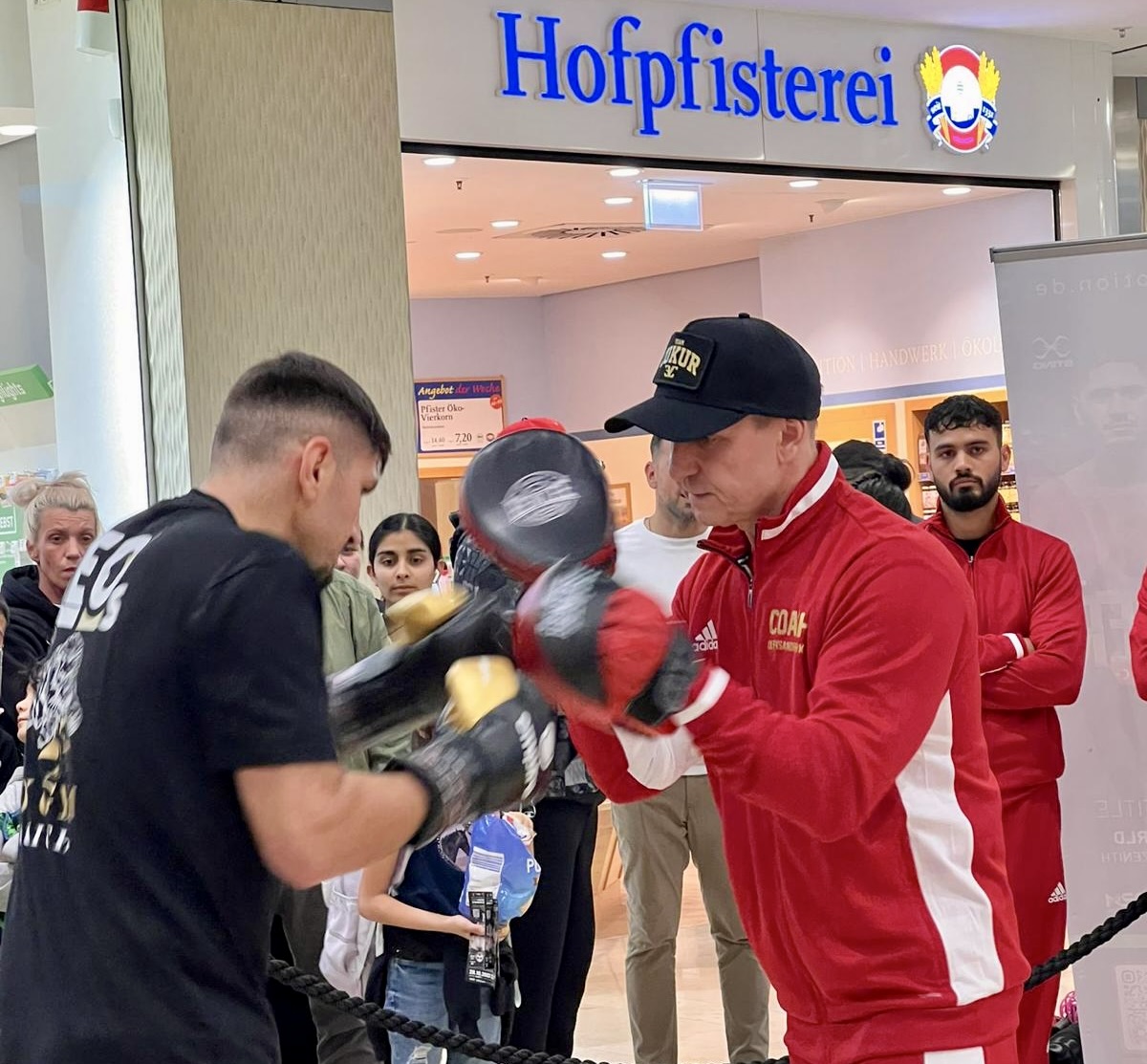 In den Arcaden flogen schon mal die Fäuste.