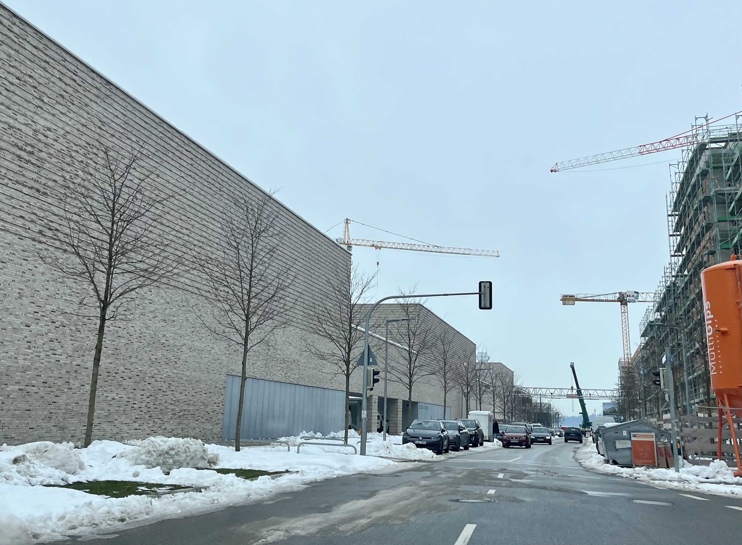 Könnten die Lehrerparkplätze abends von den Vereinen genutzt werden?