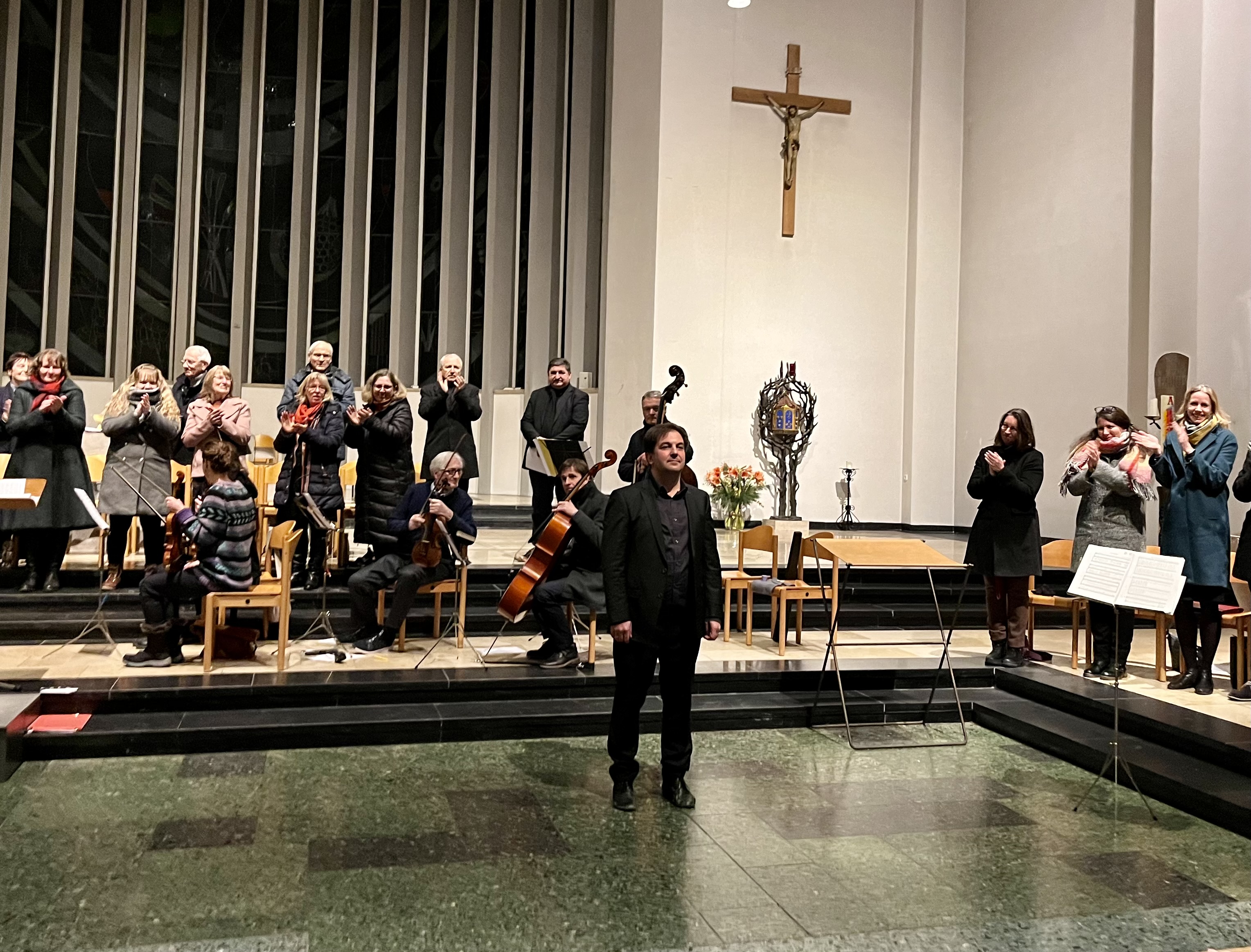 Standing Ovations für Peter Szeles in St. Konrad