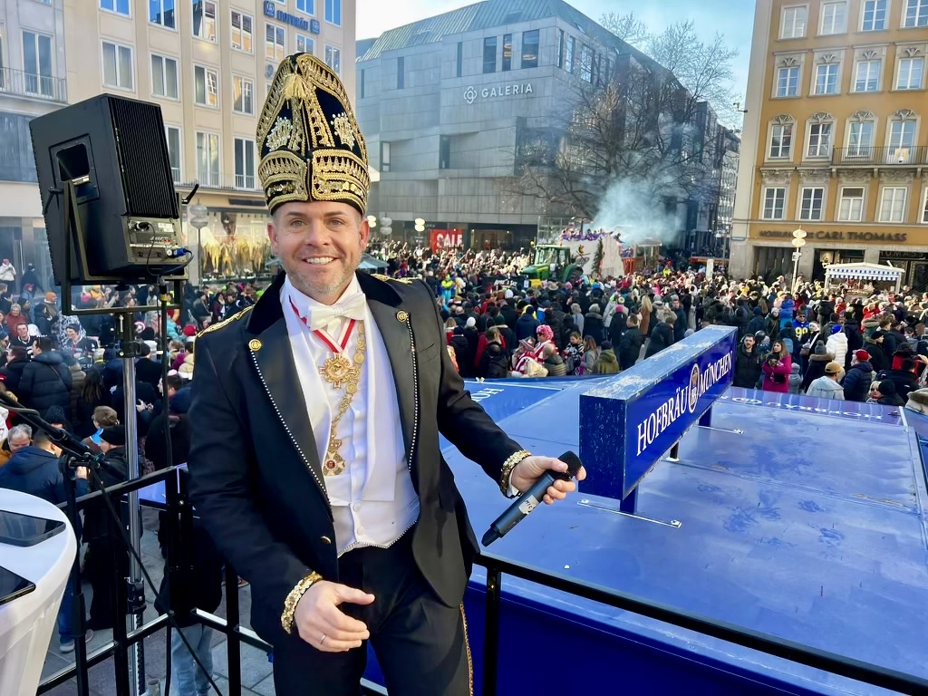 DJ Christian Schöttl kommt nach Pasing und legt bei "Pasing Narrisch" auf, Foto:Schöttl
