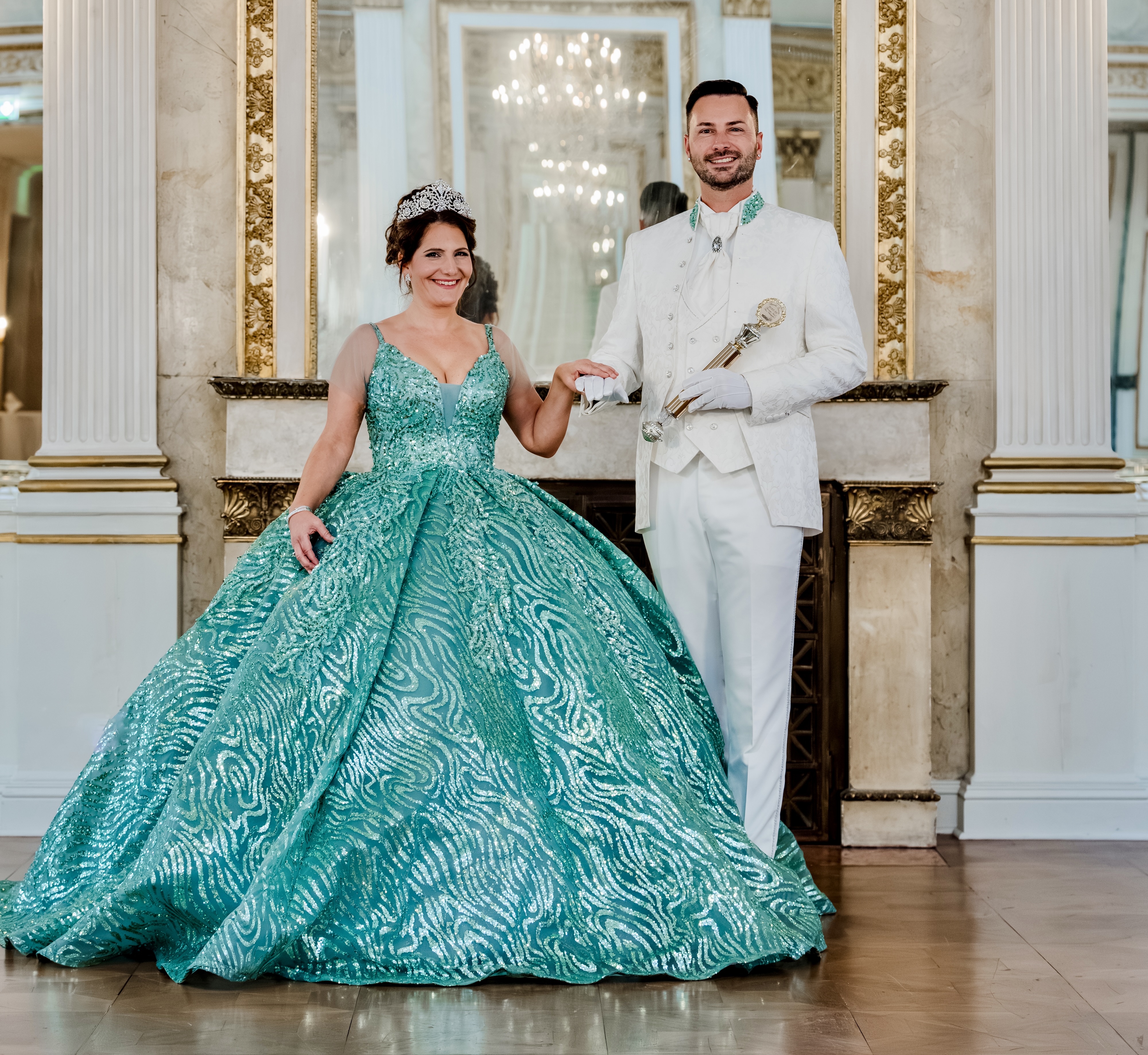 Das bayerischen Prinzenpaar der Märkte und Volksfeste Christopher I. und Melanie I.; Foto: Schöttl