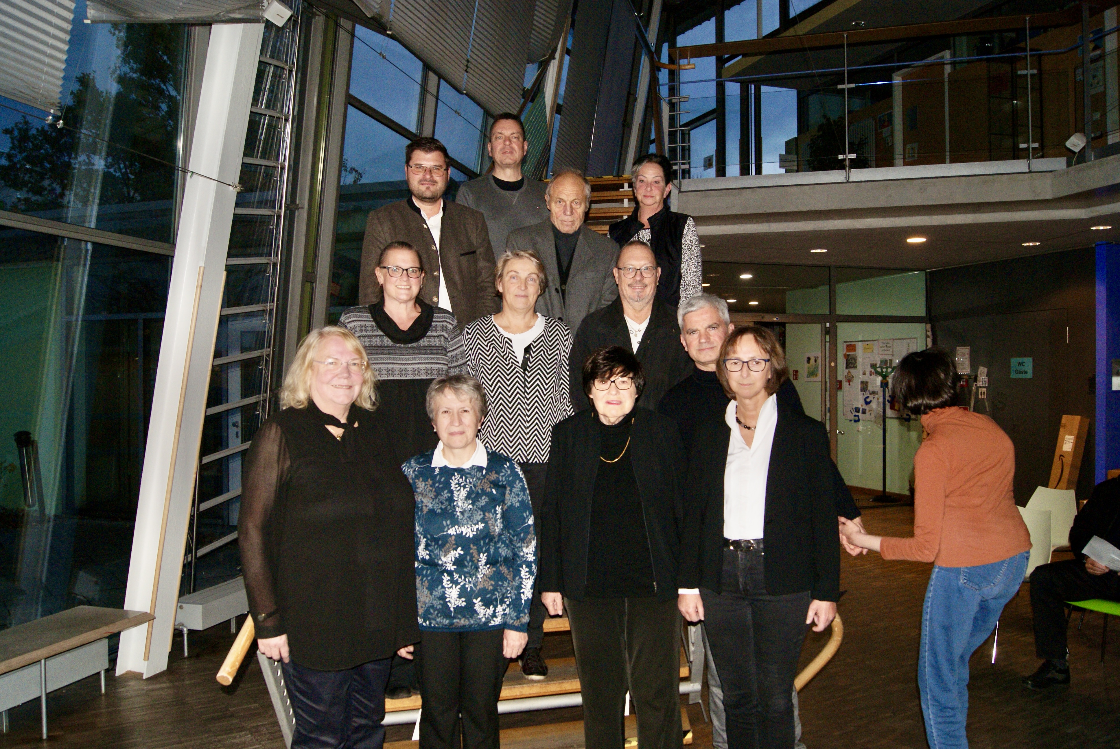 Mitglieder des BA lasen Kurzbiografien jüdischer Bürger, die im Konzentrationslager Dachau ermordet wurden oder in den Tagen des Novemberpogroms Suizid verübten.