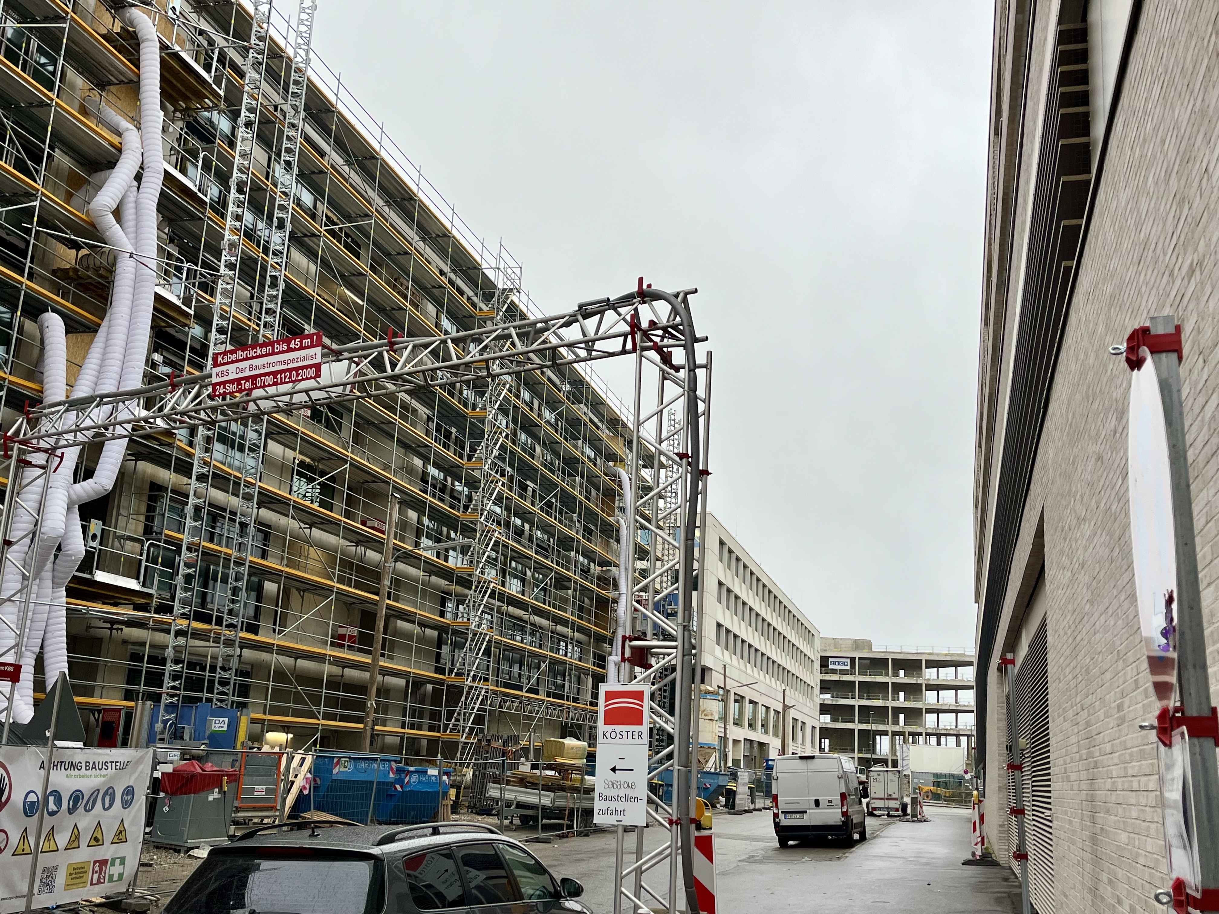 Hier entsteht die Zufahrt zu 950 Tiefgaragenplätzen.